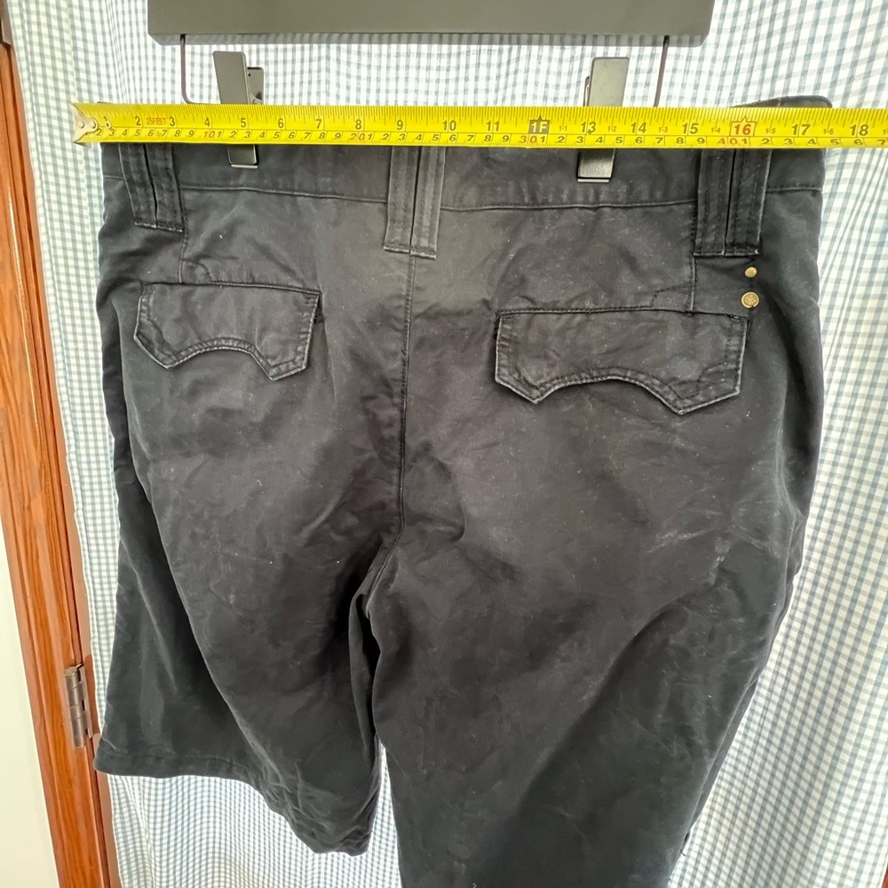 Men's Black Flat Front Shorts - Classic Everyday Style - Picture 5 of 7